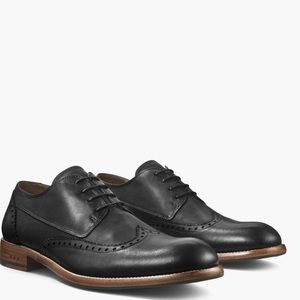 John Varvatos Men’s Waverly Wingtip Shoes